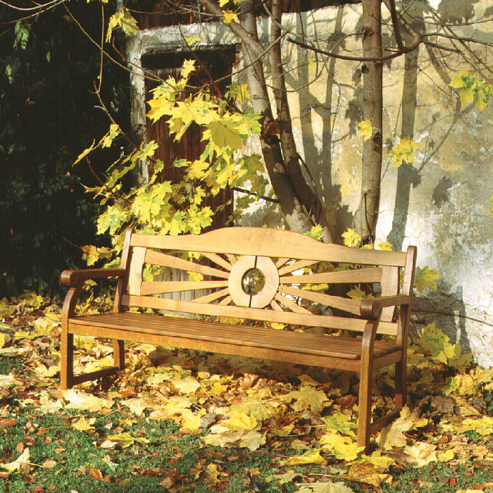 Natürlich, ökologisch, dauerhaft und hochwertig: Gartenmöbel aus heimischem Holz