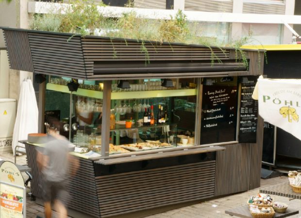Poehl's Marktstand Marktstand mit Leistenwand