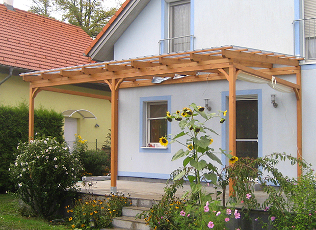 Terrassendach mit Glas aus Lärche massiv