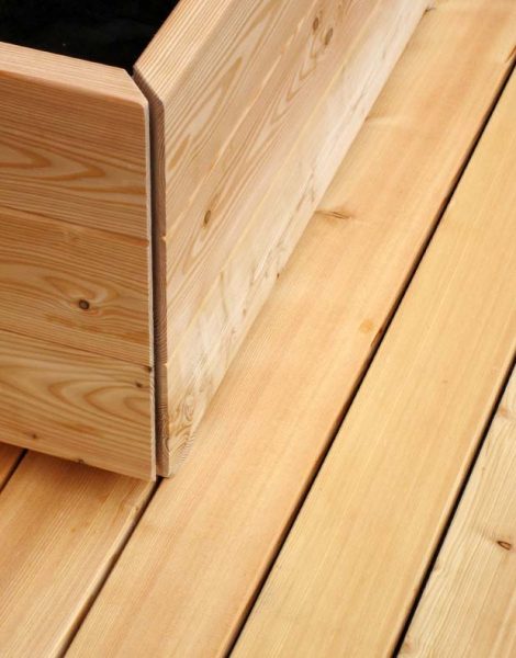 Pflanzbehälter und Blumenkästen aus Holz individuell & nach Maß