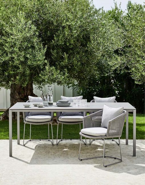 Moderne Ess-Stühle für die Terrasse – Moments Dining Chair von Cane-line bei WALLi